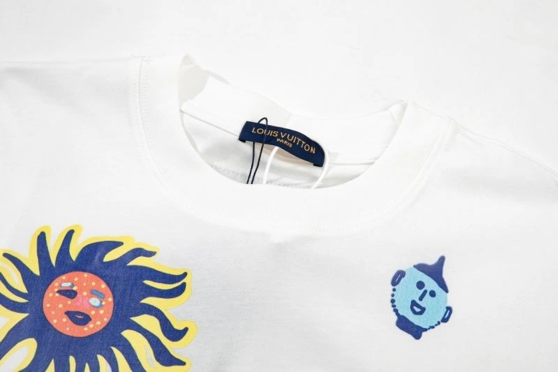 ModernLook Louis Vuitton T-Shirts 138137