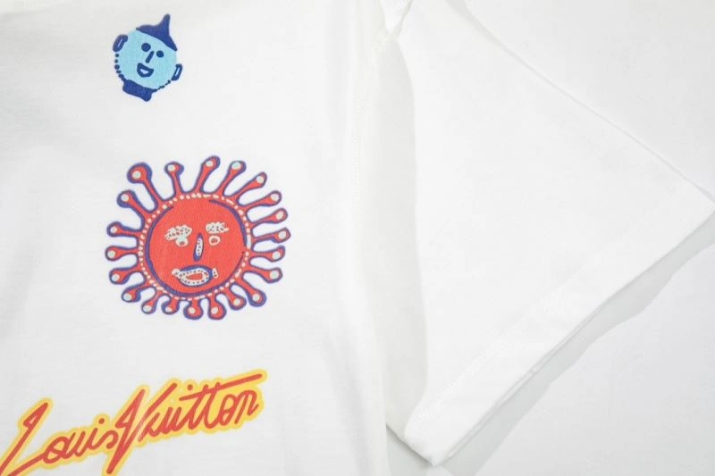 ModernLook Louis Vuitton T-Shirts 138137