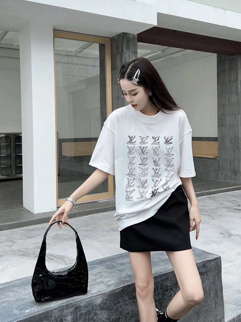 Louis Vuitton T-Shirts HighPerformance 138136