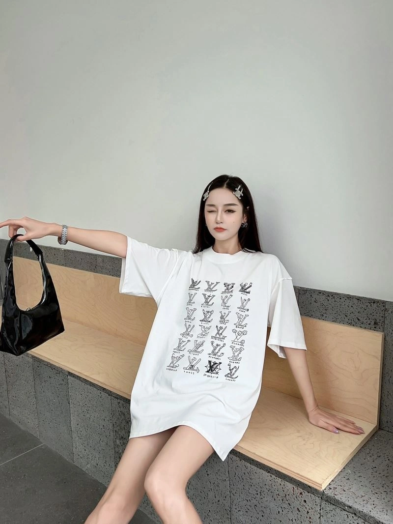 Louis Vuitton T-Shirts HighPerformance 138136