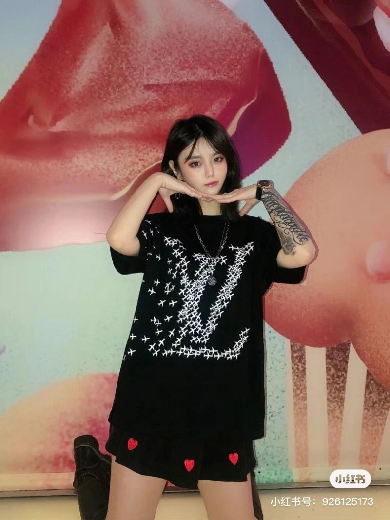 RelaxedFit Louis Vuitton T-Shirts 138133