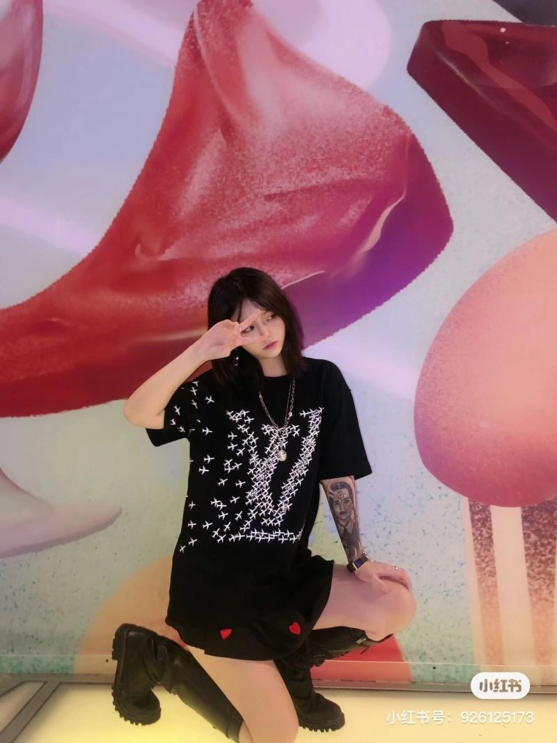 RelaxedFit Louis Vuitton T-Shirts 138133