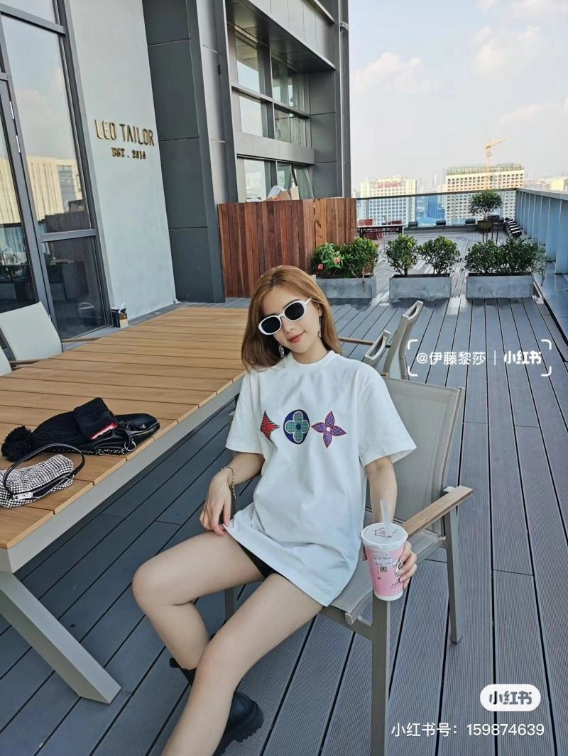 Louis Vuitton T-Shirts SoftTouch 138141