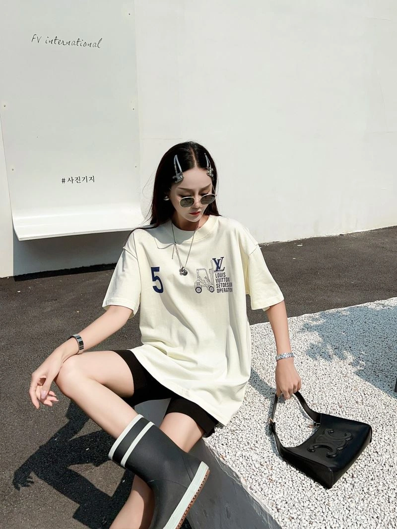 OnTrend Louis Vuitton T-Shirts 138154