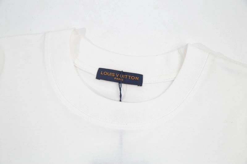 Seasonal Louis Vuitton T-Shirts 138149