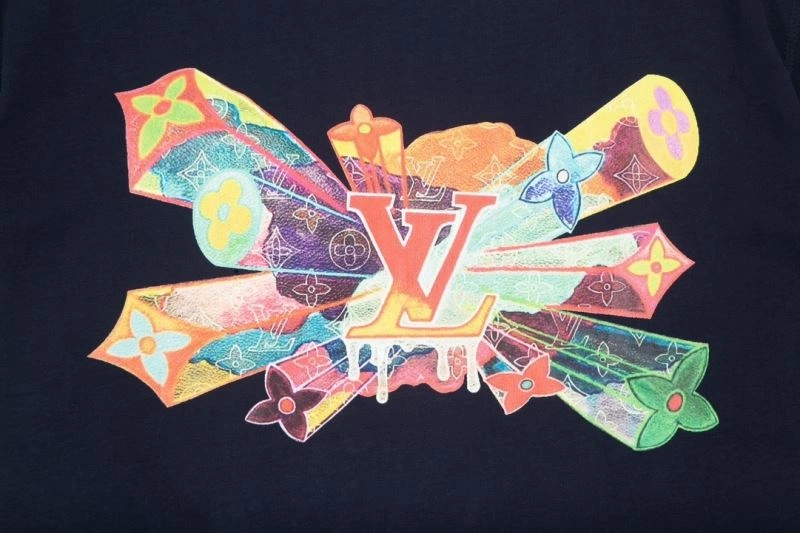 UrbanChic Louis Vuitton T-Shirts 138131