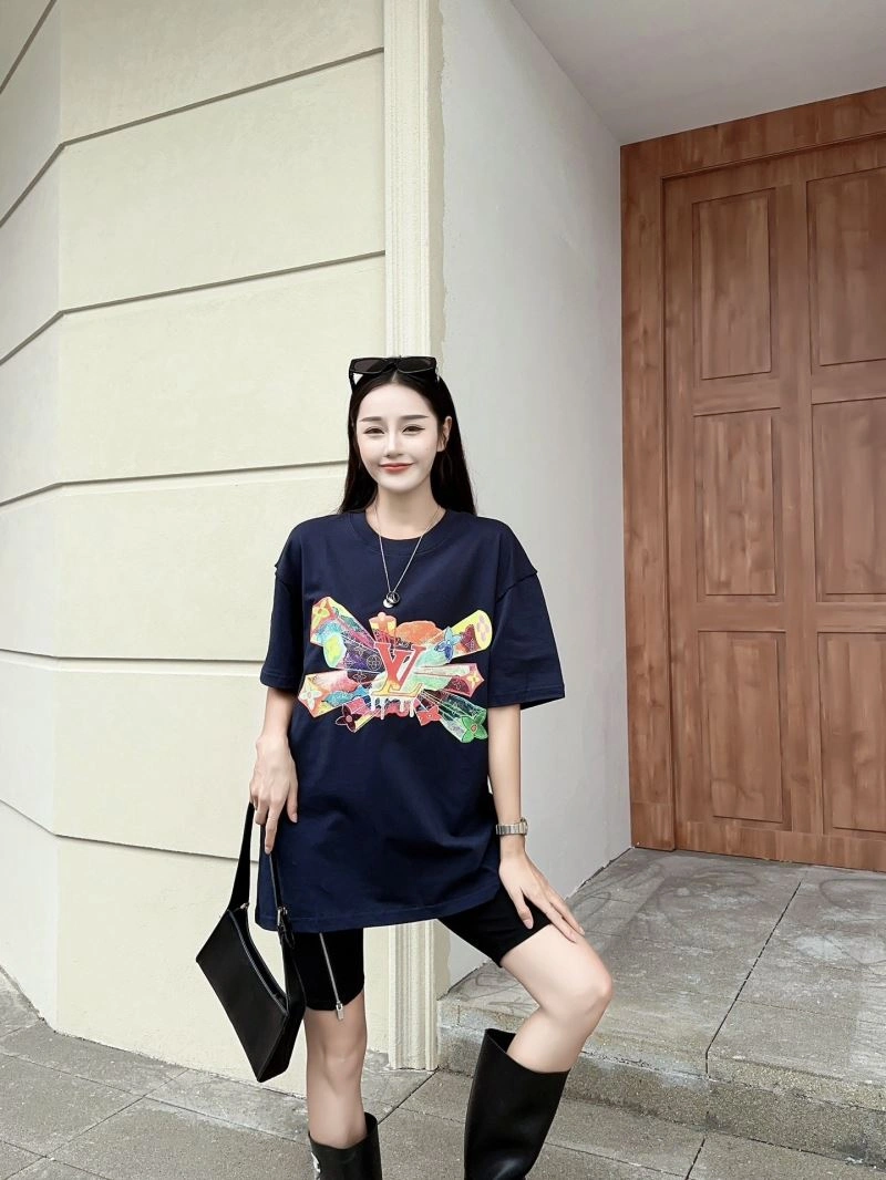 UrbanChic Louis Vuitton T-Shirts 138131