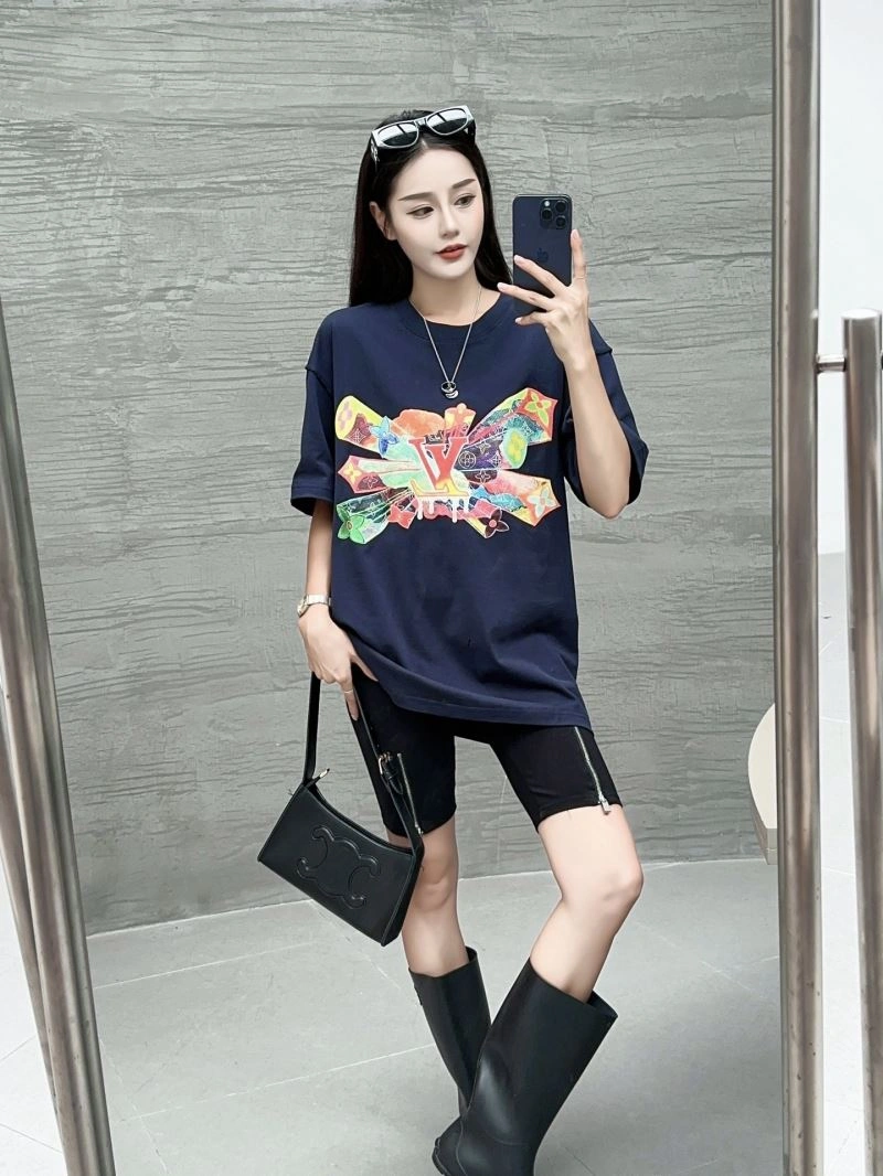 UrbanChic Louis Vuitton T-Shirts 138131