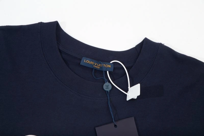Louis Vuitton T-Shirts Original 138128