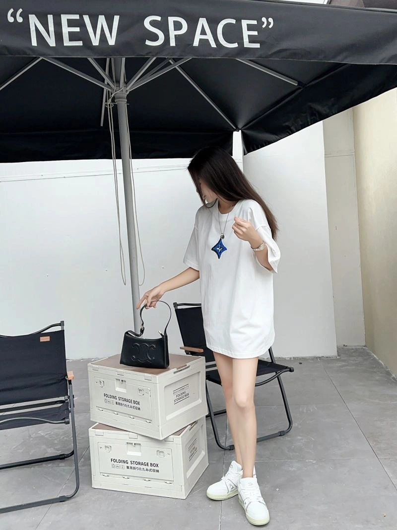 Louis Vuitton T-Shirts SmoothTexture 138132