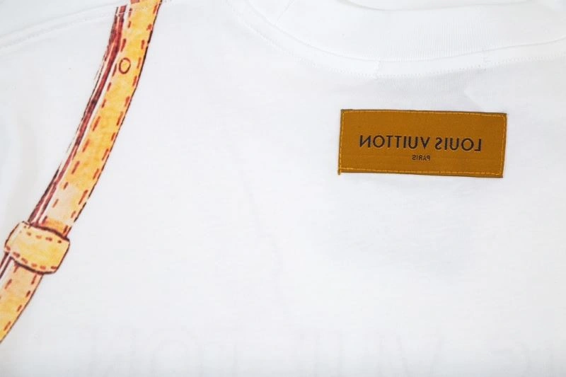 Louis Vuitton T-Shirts Casual 138125