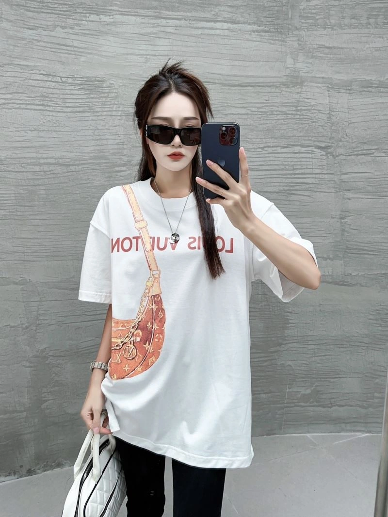Louis Vuitton T-Shirts Casual 138125