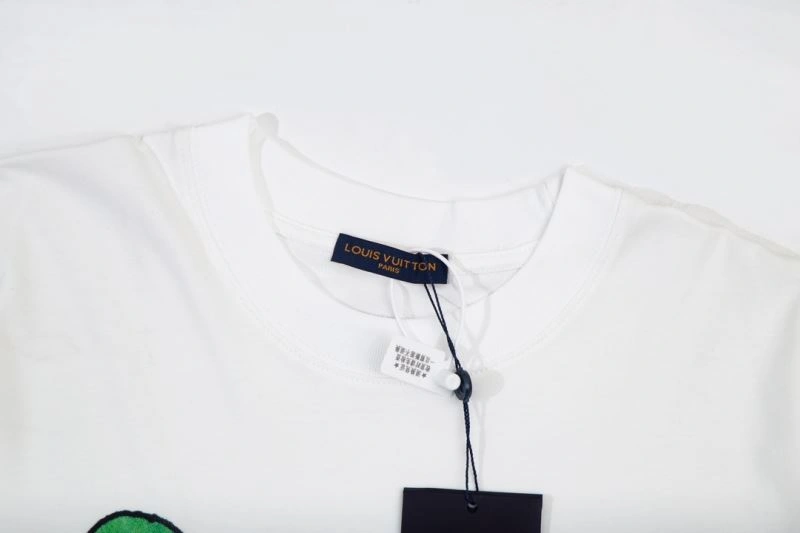 Louis Vuitton T-Shirts FashionForward 138122