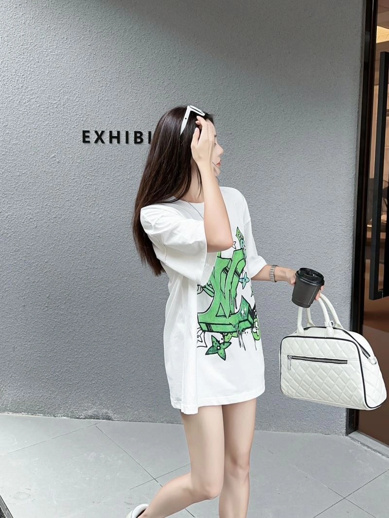 Louis Vuitton T-Shirts FashionForward 138122
