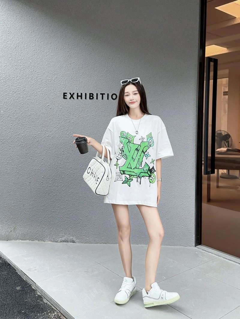 Louis Vuitton T-Shirts FashionForward 138122