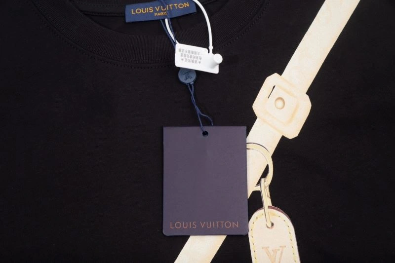 Louis Vuitton T-Shirts GoAnywhere 138123