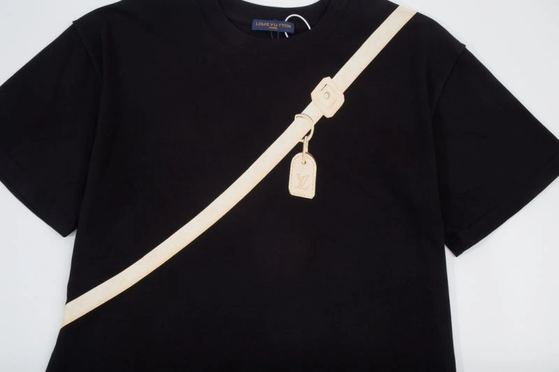Louis Vuitton T-Shirts GoAnywhere 138123