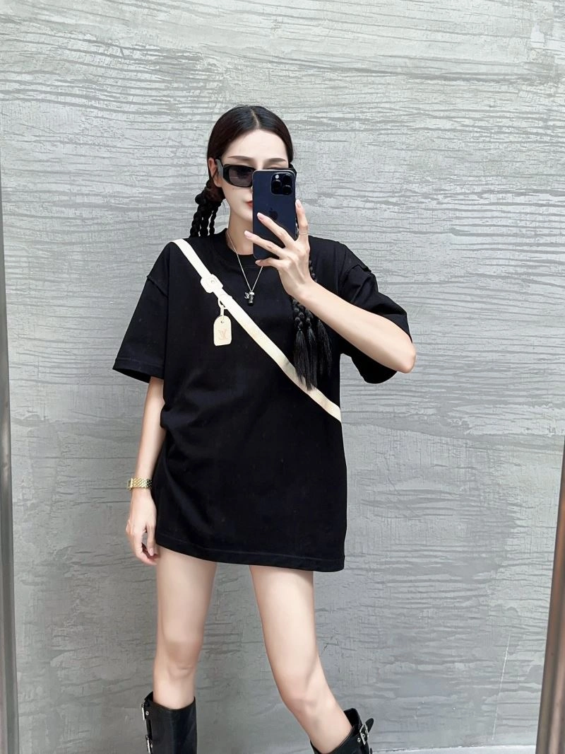 Louis Vuitton T-Shirts GoAnywhere 138123