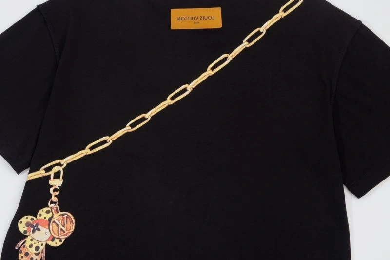 Louis Vuitton T-Shirts Cozy 138120