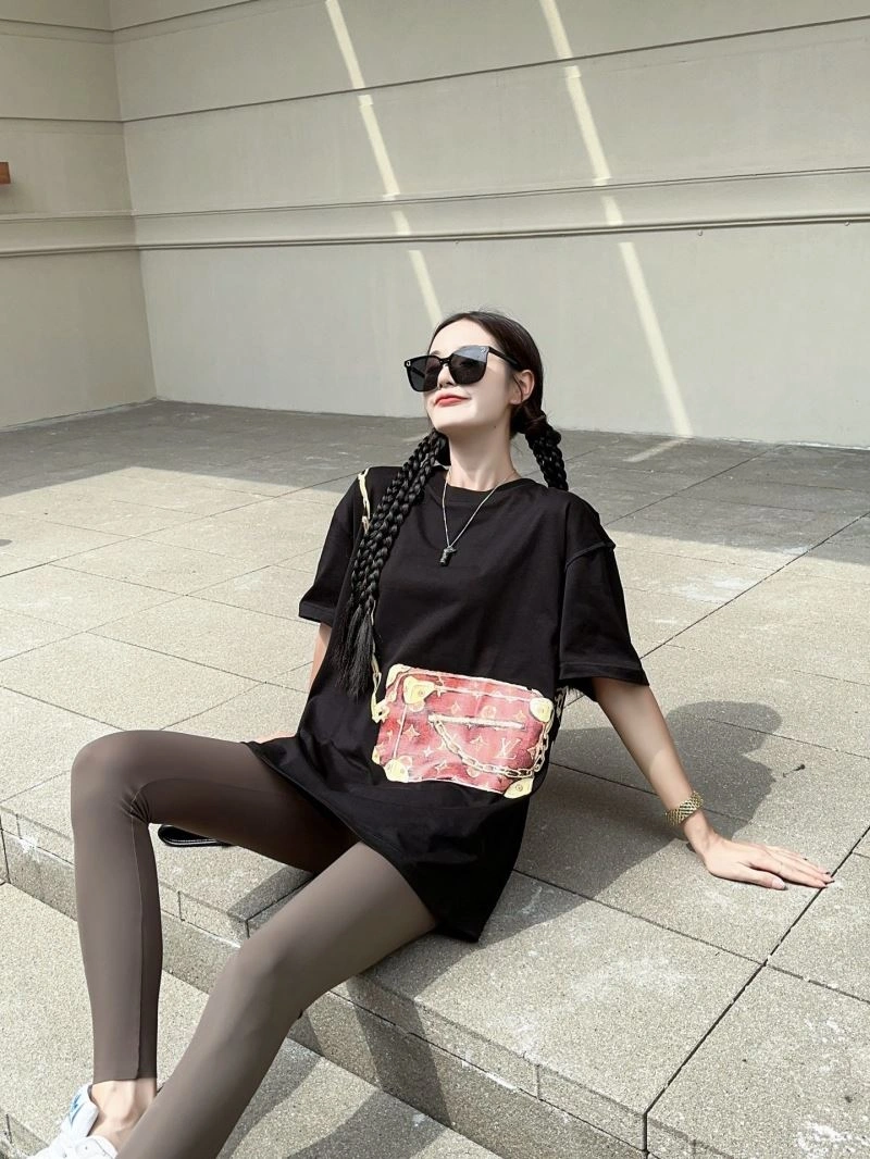 Louis Vuitton T-Shirts Cozy 138120