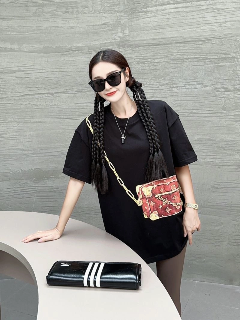 Louis Vuitton T-Shirts Cozy 138120