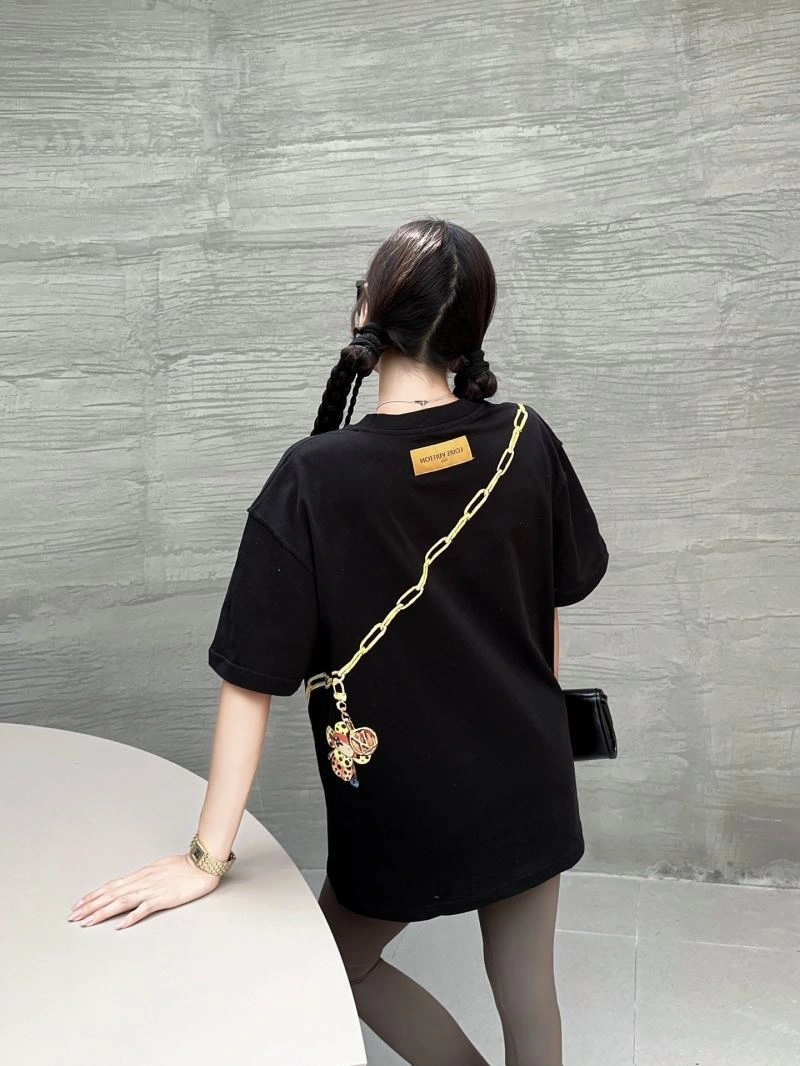 Louis Vuitton T-Shirts Cozy 138120