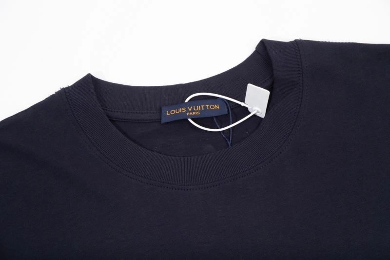 Louis Vuitton T-Shirts Vibrant 138202