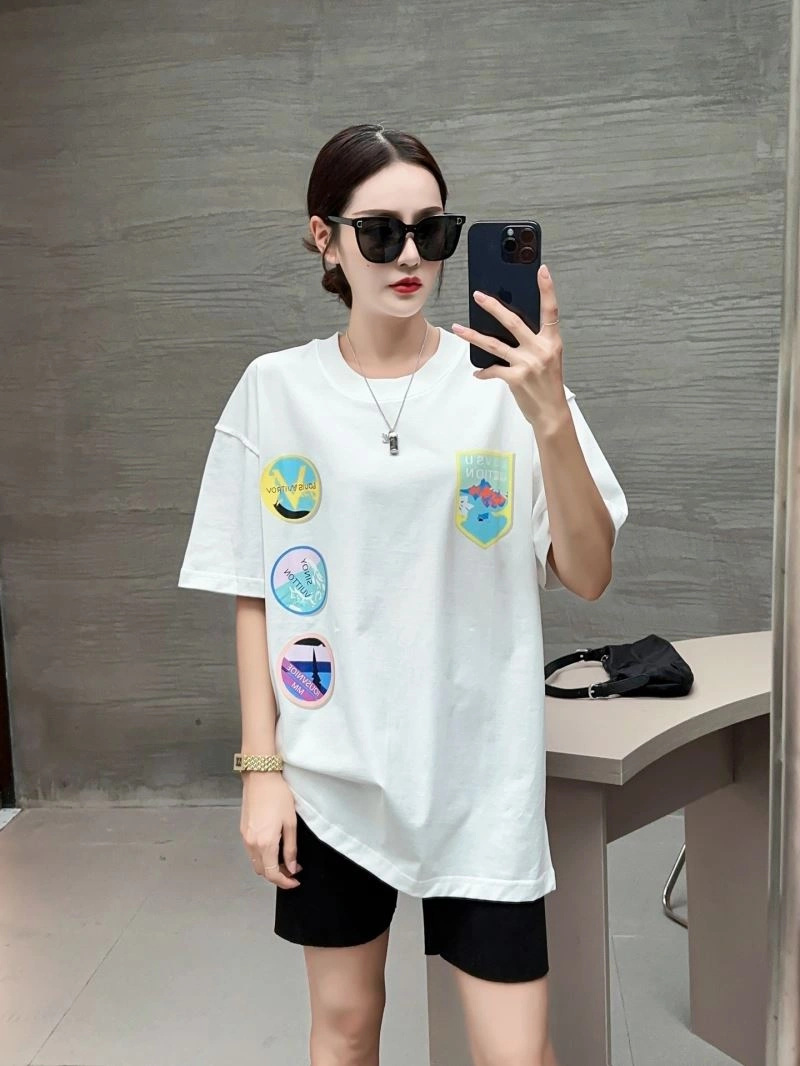 Louis Vuitton T-Shirts Contemporary 138117