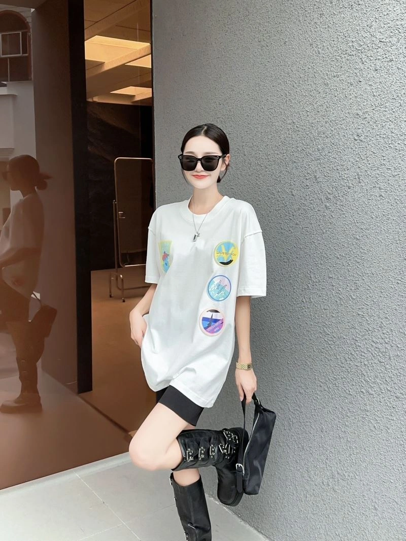 Louis Vuitton T-Shirts Contemporary 138117