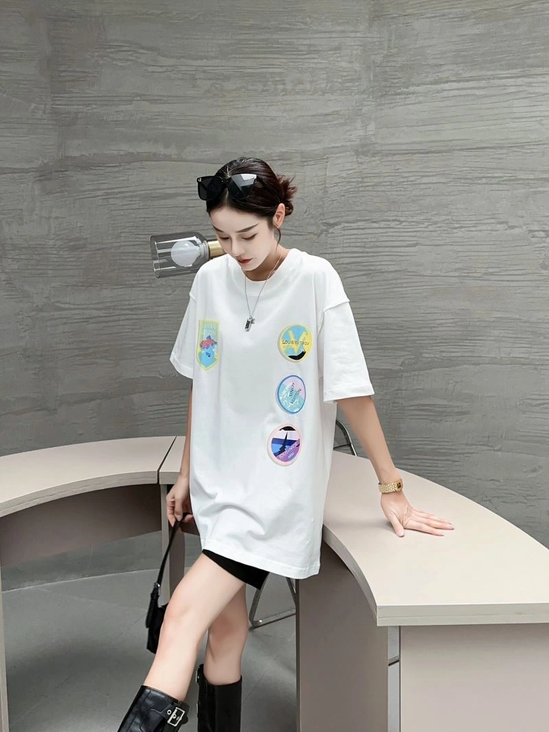 Louis Vuitton T-Shirts Contemporary 138117