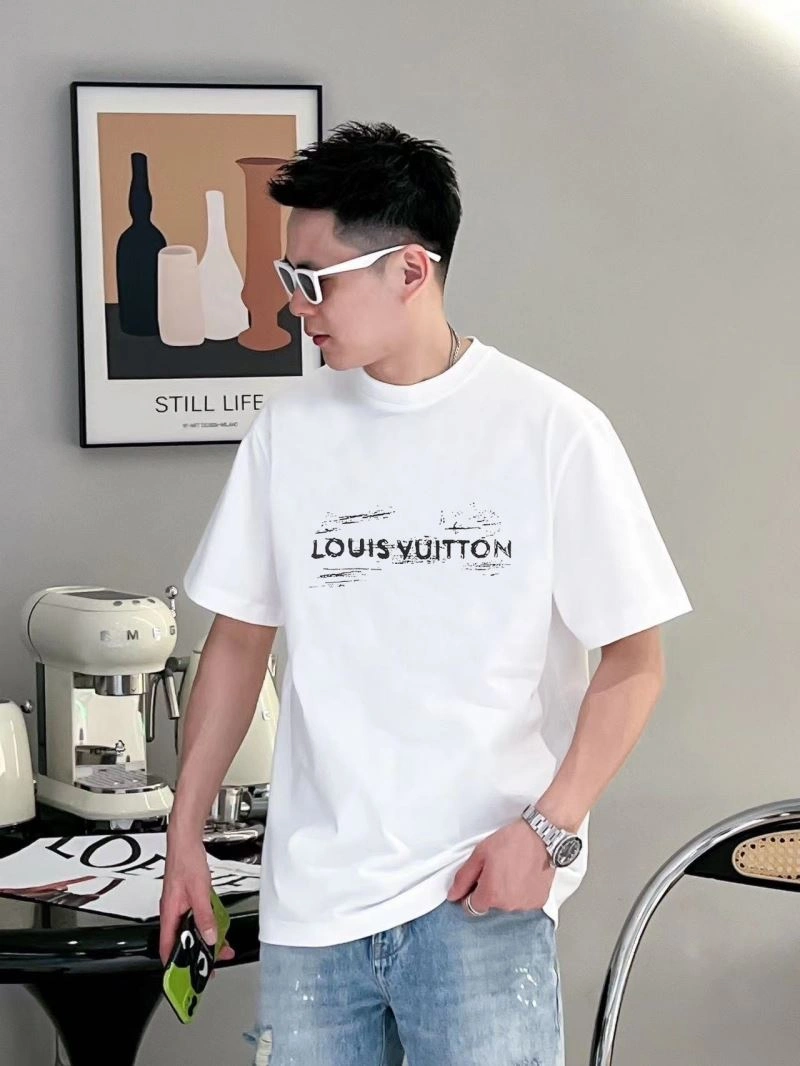 WrinkleFree Louis Vuitton T-Shirts 138115