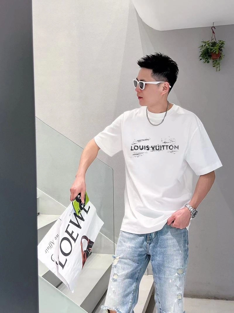WrinkleFree Louis Vuitton T-Shirts 138115