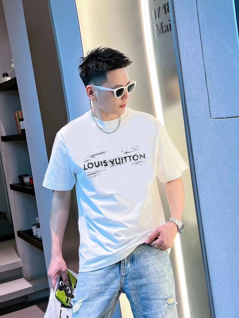 WrinkleFree Louis Vuitton T-Shirts 138115