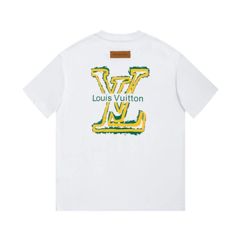 Louis Vuitton T-Shirts UrbanChic 138103