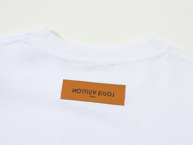 Affordable Louis Vuitton T-Shirts 138105
