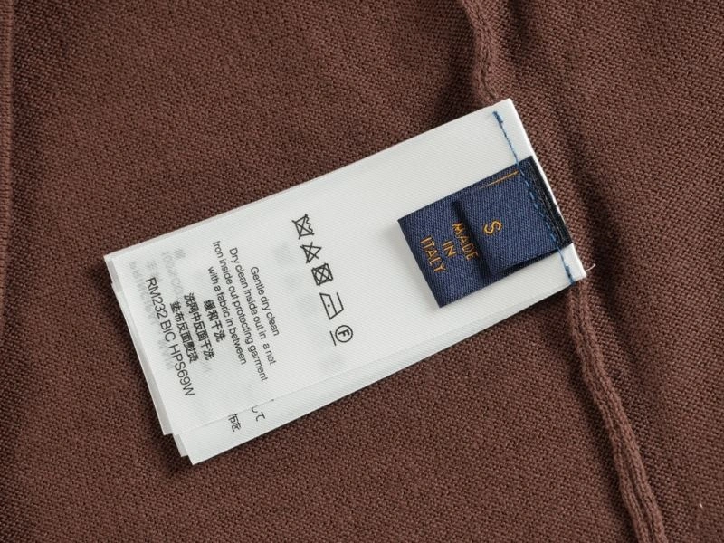 ModernLook Louis Vuitton T-Shirts 138102
