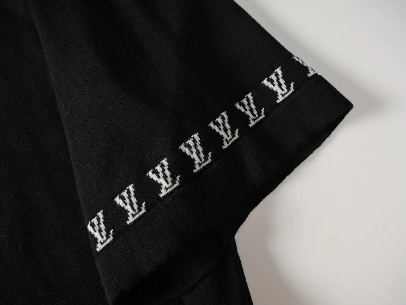 Trendy Louis Vuitton T-Shirts 138094