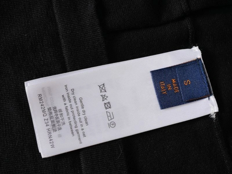 Trendy Louis Vuitton T-Shirts 138094