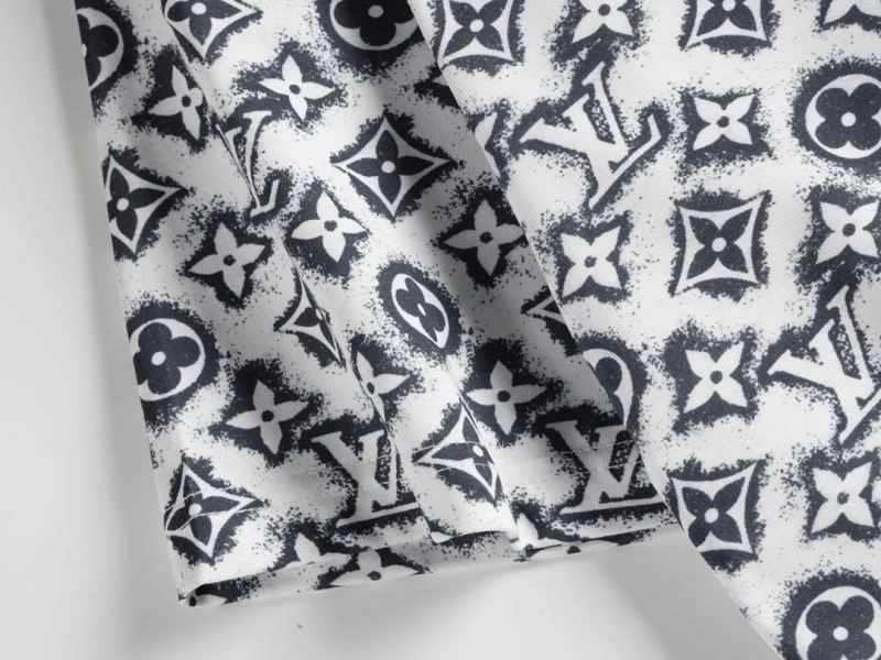 Louis Vuitton T-Shirts Durable 138108