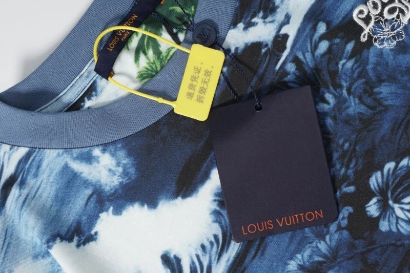 Louis Vuitton T-Shirts WaterResistant 138111