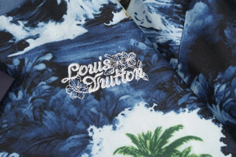 Louis Vuitton T-Shirts WaterResistant 138111