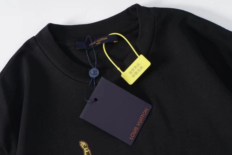 Louis Vuitton T-Shirts Affordable 138112