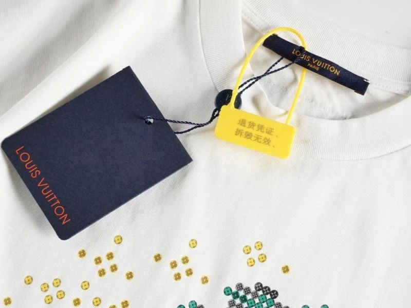 TechFriendly Louis Vuitton T-Shirts 138089