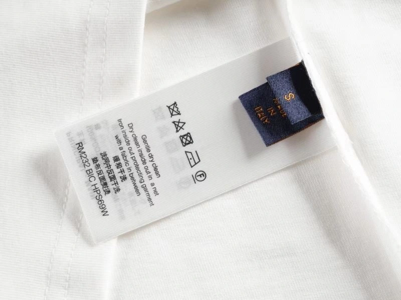 TechFriendly Louis Vuitton T-Shirts 138089