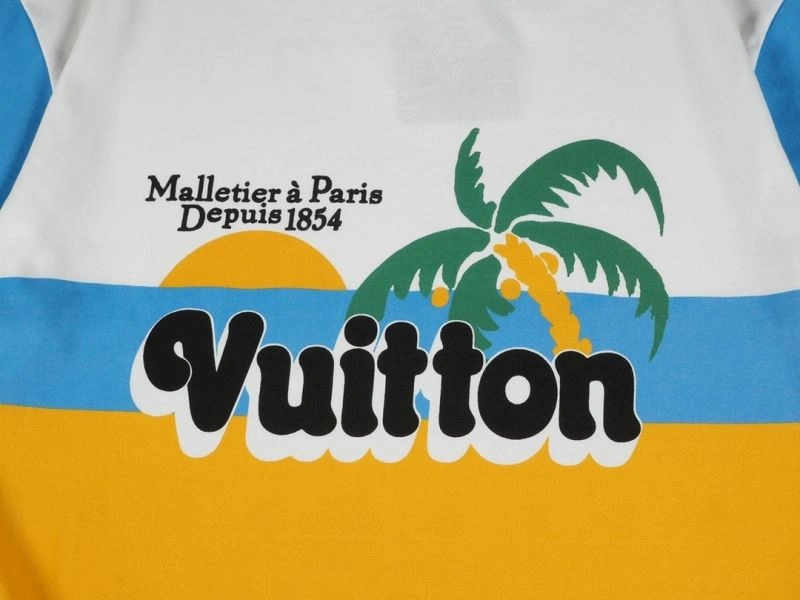 Stretchable Louis Vuitton T-Shirts 138090