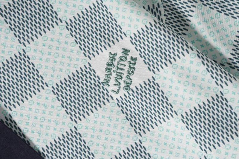 Durable Louis Vuitton T-Shirts 138083