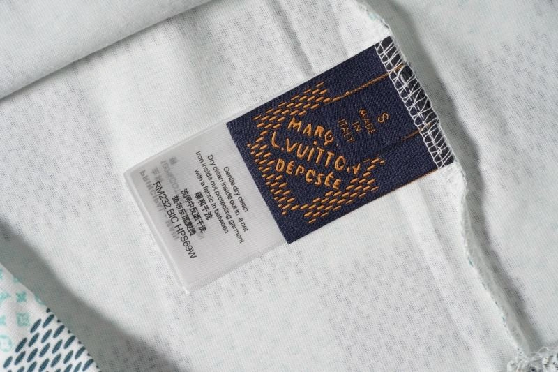 Durable Louis Vuitton T-Shirts 138083