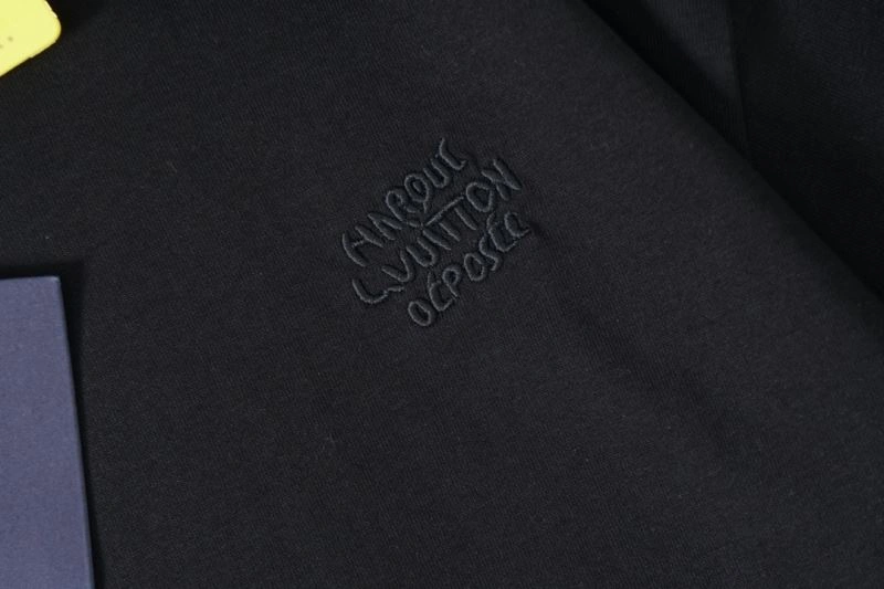SmoothTexture Louis Vuitton T-Shirts 138064