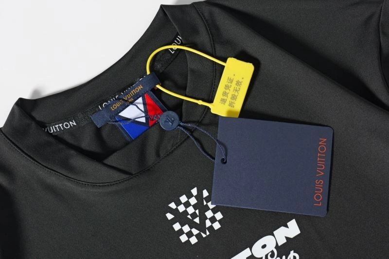 Louis Vuitton T-Shirts Lightweight 138068