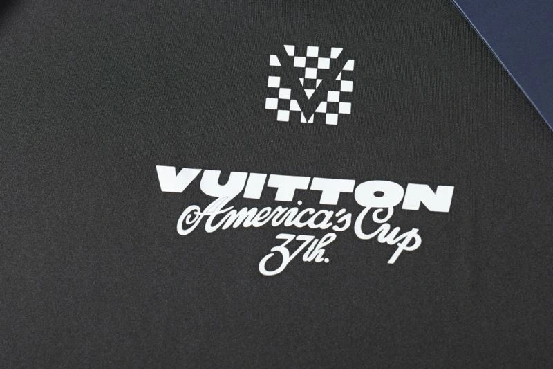 Louis Vuitton T-Shirts Lightweight 138068